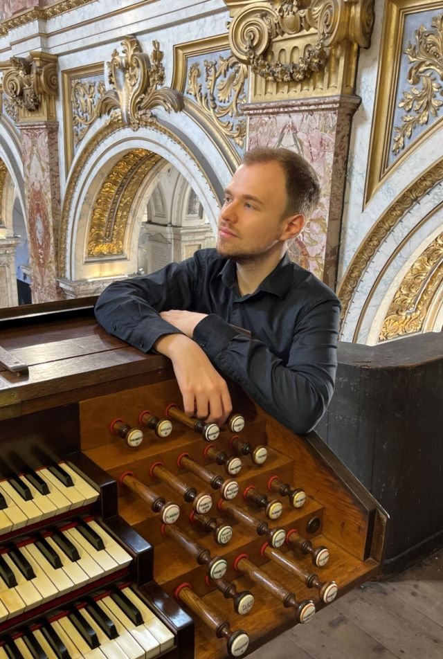 8da34f1a-11c0-4d43-87cb-fa54fd201c2d