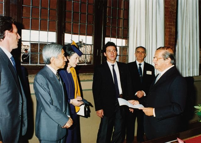 Grottanelli de Santi - Imperatore Akihito