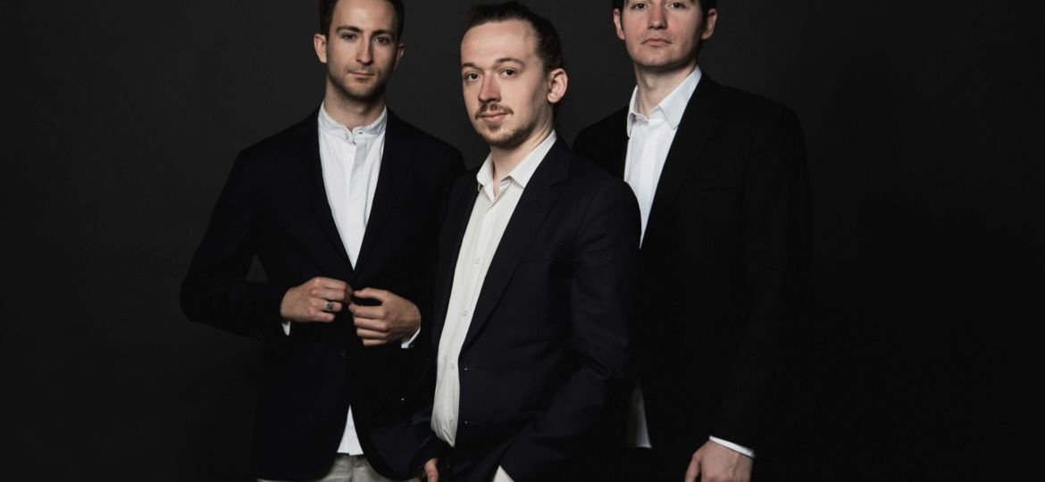 NEBELMEER Trio primo piano light 2 VL09555